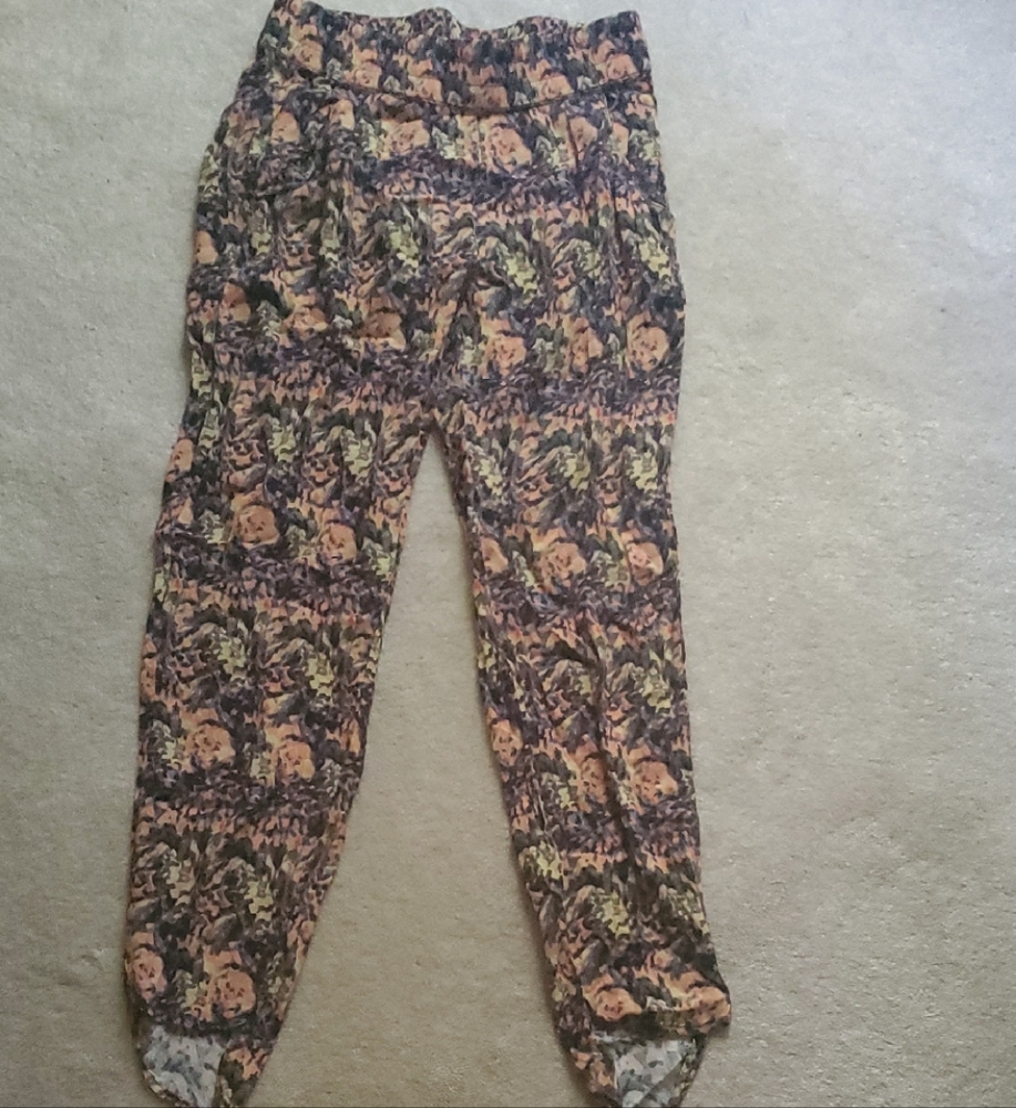 Floral Pattern Women's Relaxed Pants
